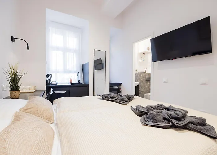 No 9 - 3 Suites, 3 Private Bathrooms And Parking Lejlighed Budapest