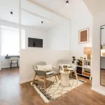 No 9 - 3 Suites, 3 Private Bathrooms And Parking Budapest