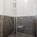 No 9 - 3 Suites, 3 Private Bathrooms And Parking * Budapest