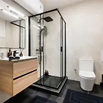 No 9 - 3 Suites, 3 Private Bathrooms And Parking Budapest