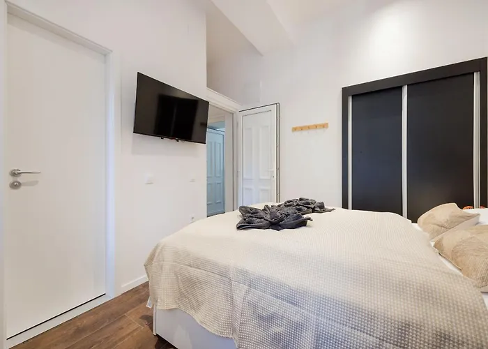 No 9 - 3 Suites, 3 Private Bathrooms And Parking Apartamento Budapeste